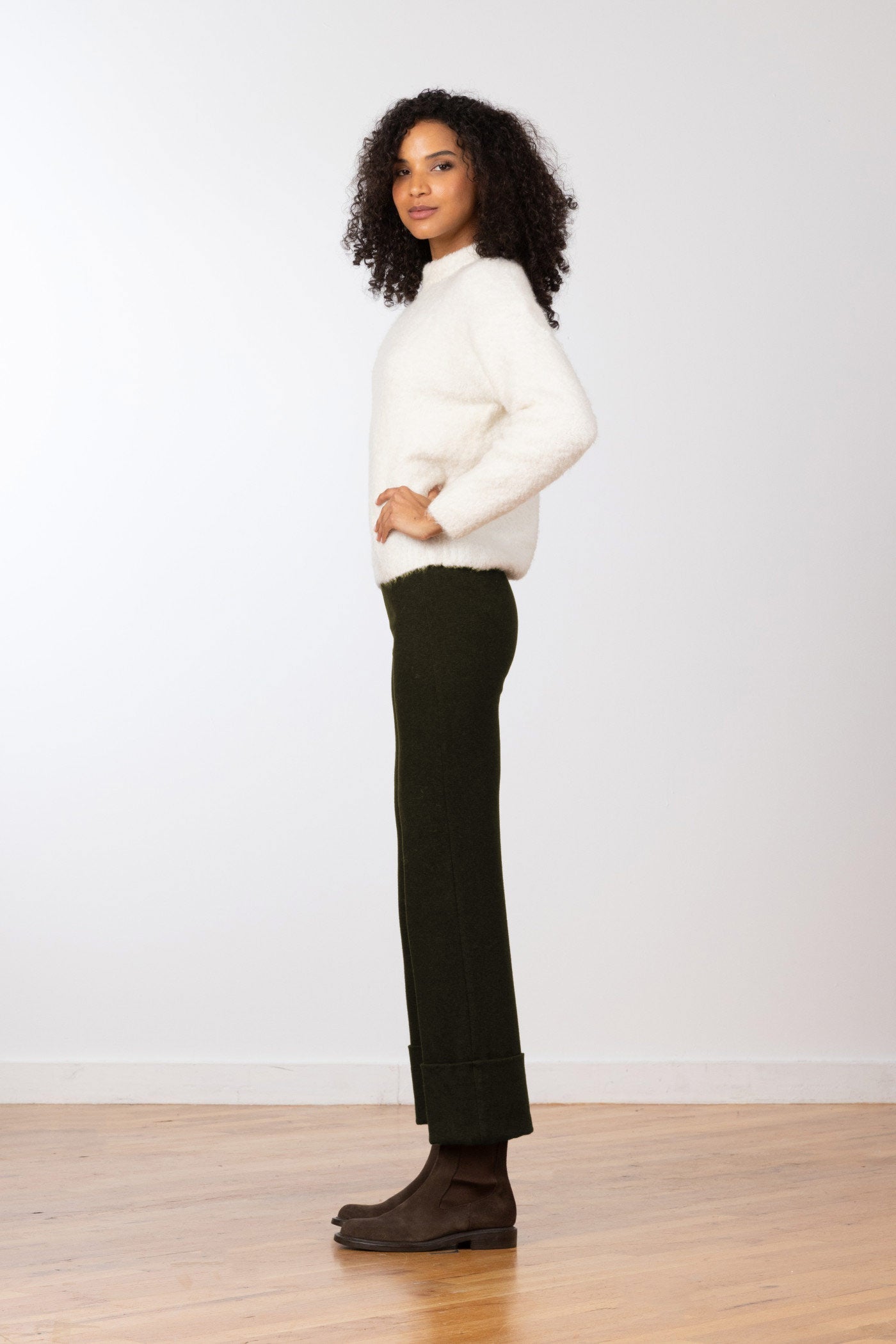 BONNIE IN COZY OLIVE GREEN