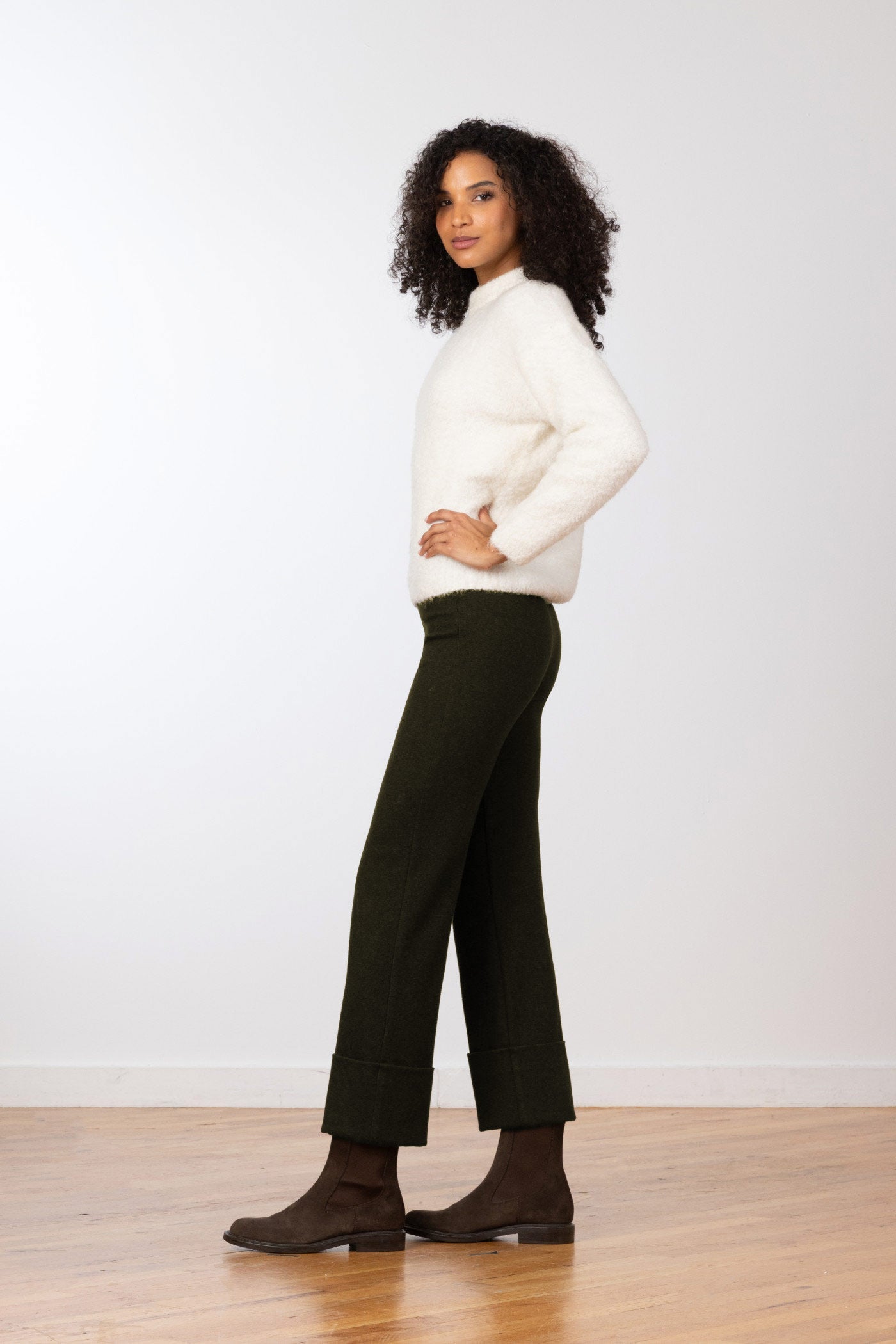 BONNIE IN COZY OLIVE GREEN