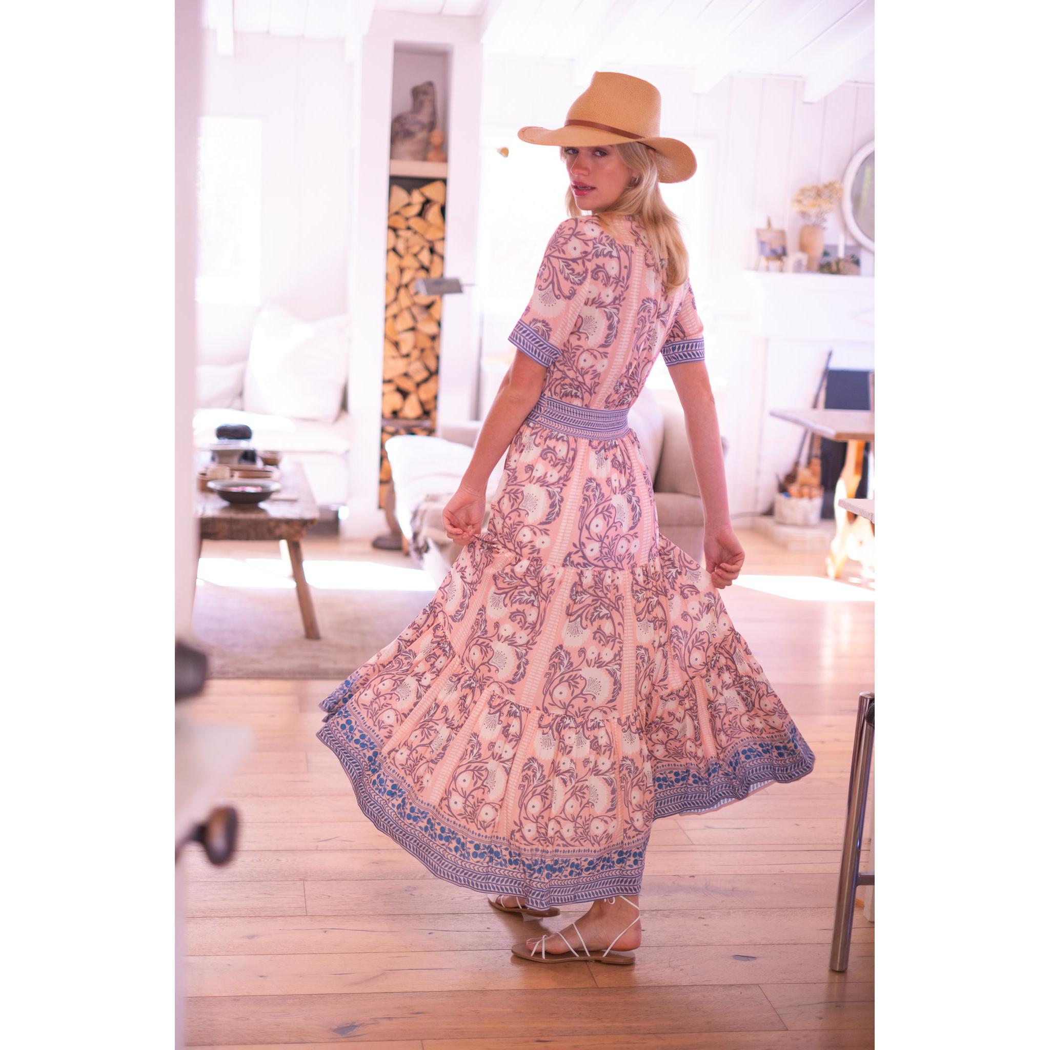 BIANCA MAXI DRESS IN SALMON TEAL PRINT